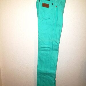 Bundle/LOT of Ladies Wrangler and Rocky Jeans